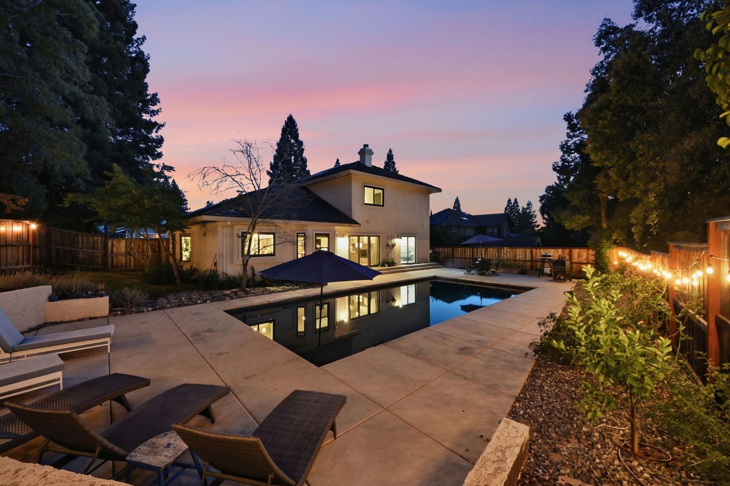 12361 Homestead Way — photo