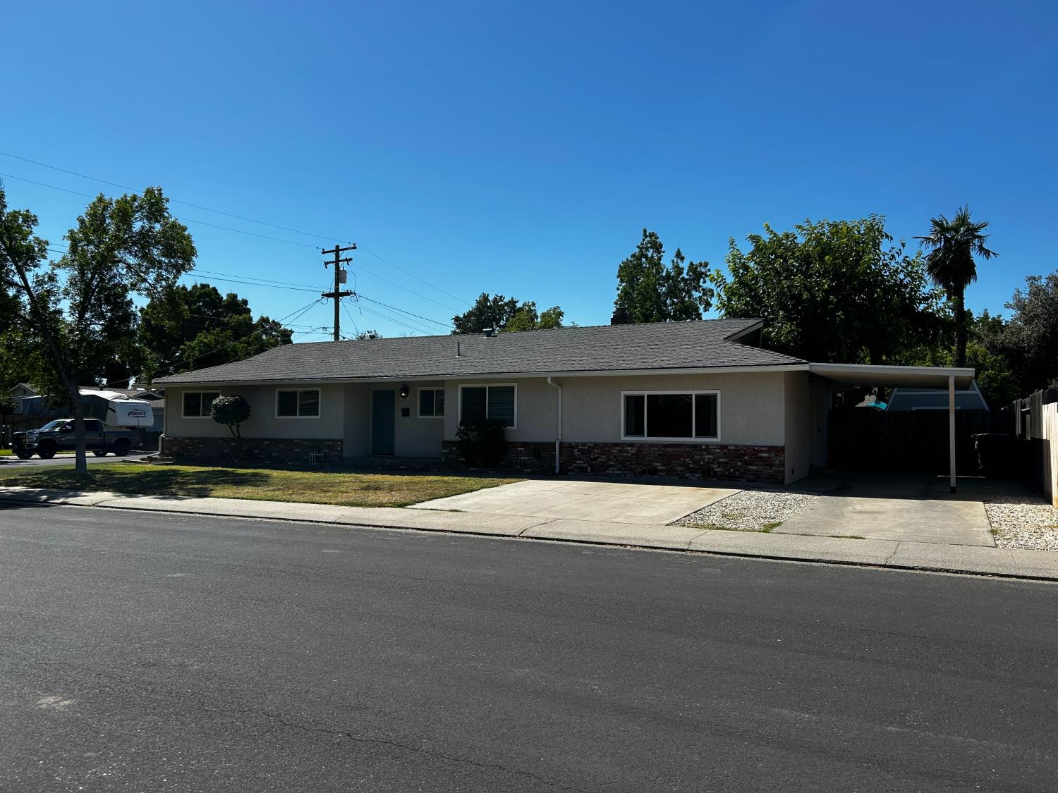 916 Ventura Drive — photo