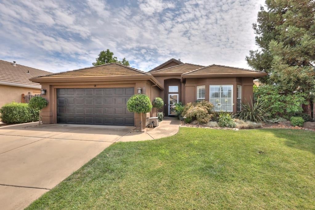 2586 Knobcone Lane — photo