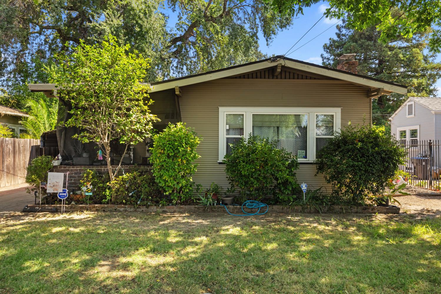 828 W Magnolia — photo