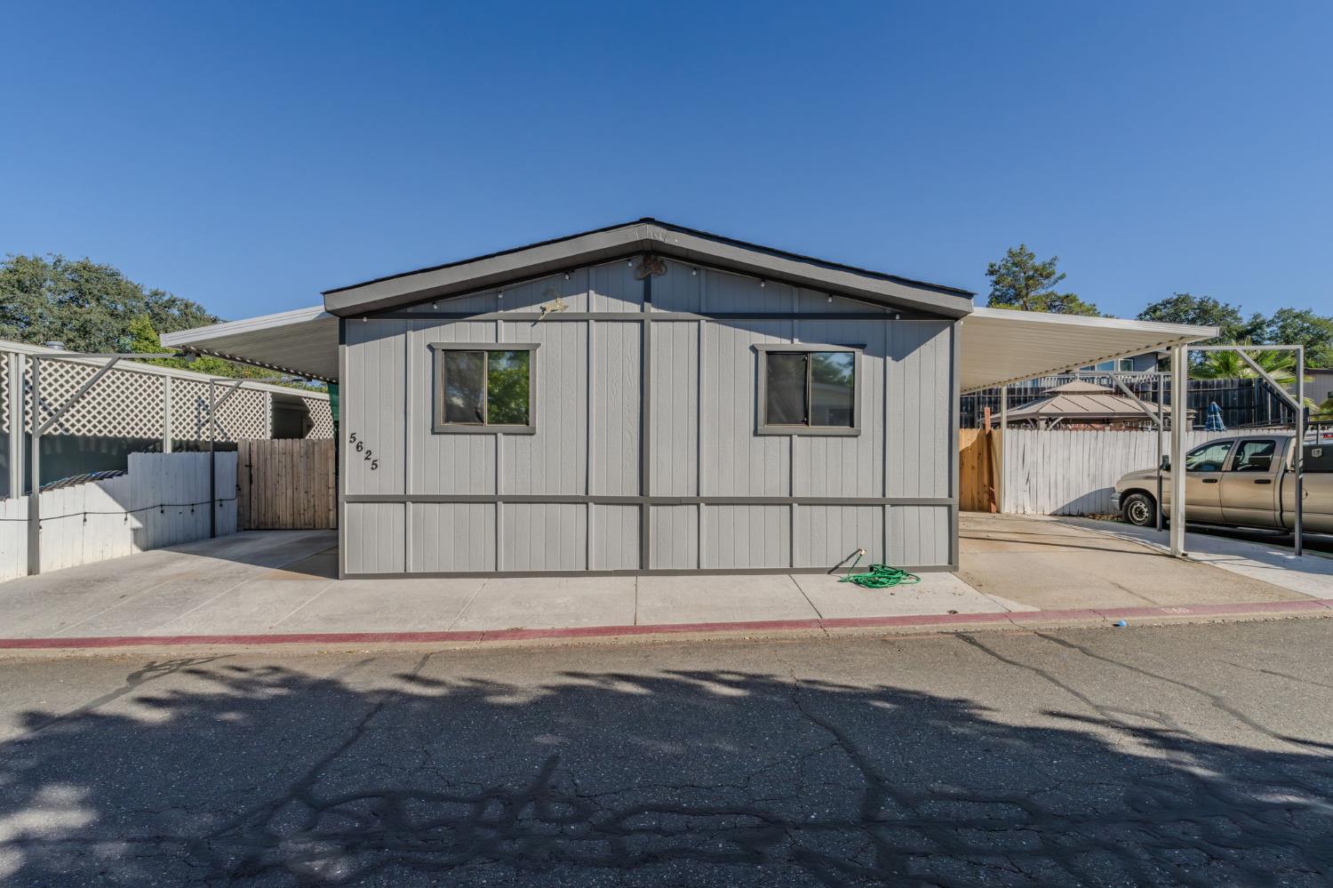5625 Park Circle — photo