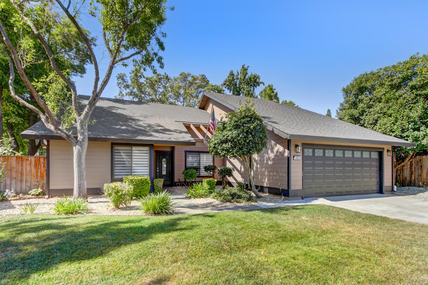 5946 Little Bear Court — photo