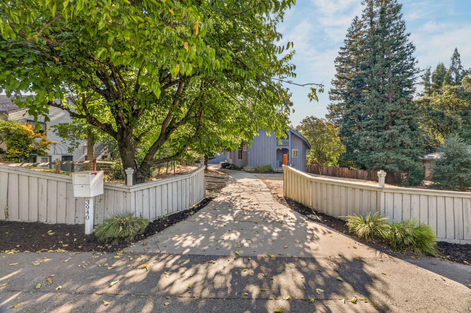 3940 Bannister Road — photo