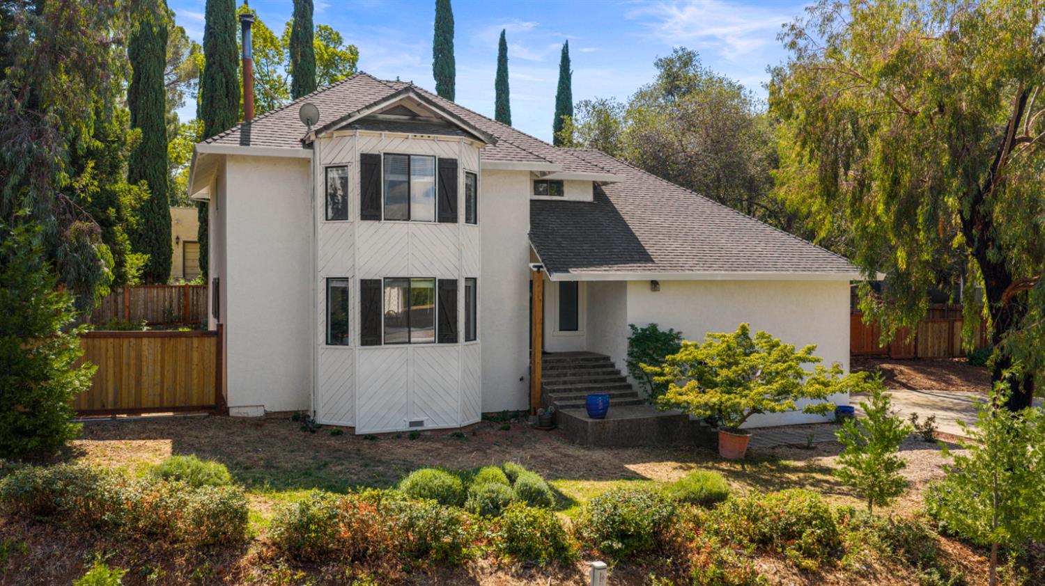 2797 Alhambra Drive — photo