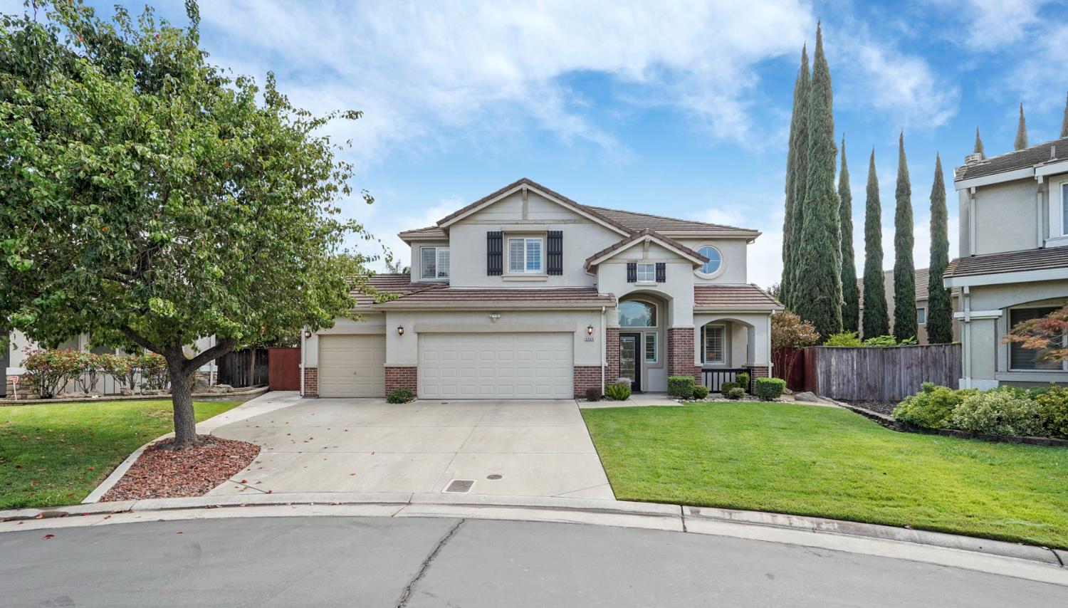 5040 Pine Lake Ct — photo