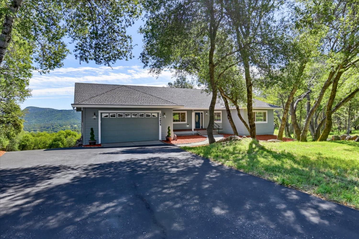 14485 Burlington Parkway — photo