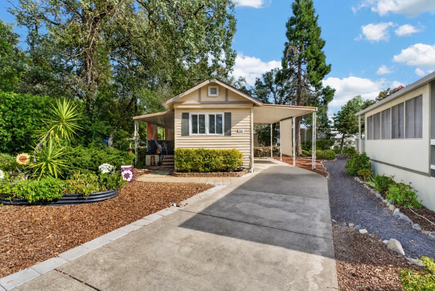166 Pinebrook Drive — photo