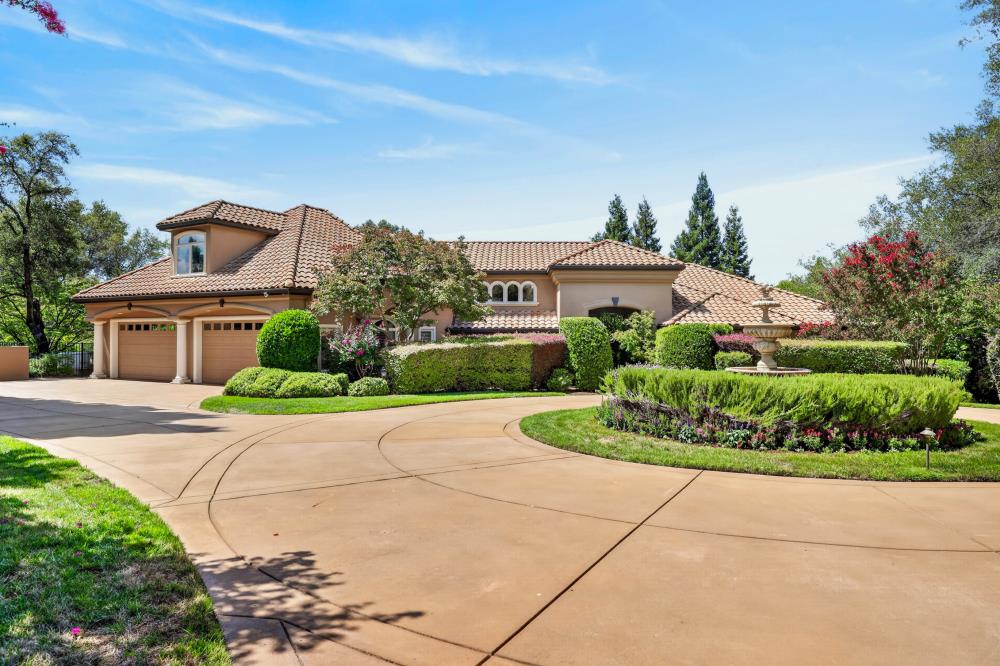 5619 Calle Paloma Court — photo