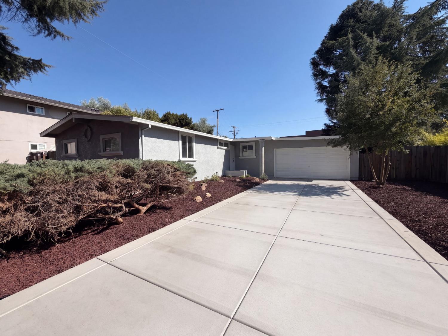 4224 Boone Lane — photo