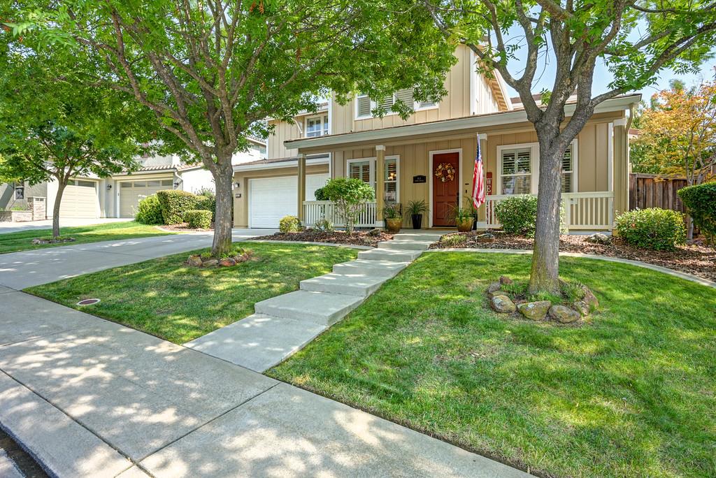 811 Spotted Pony Lane — photo