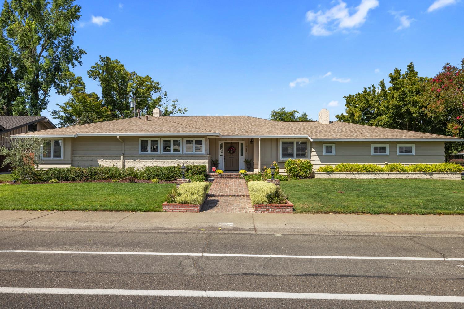 451 Wilhaggin Drive — photo