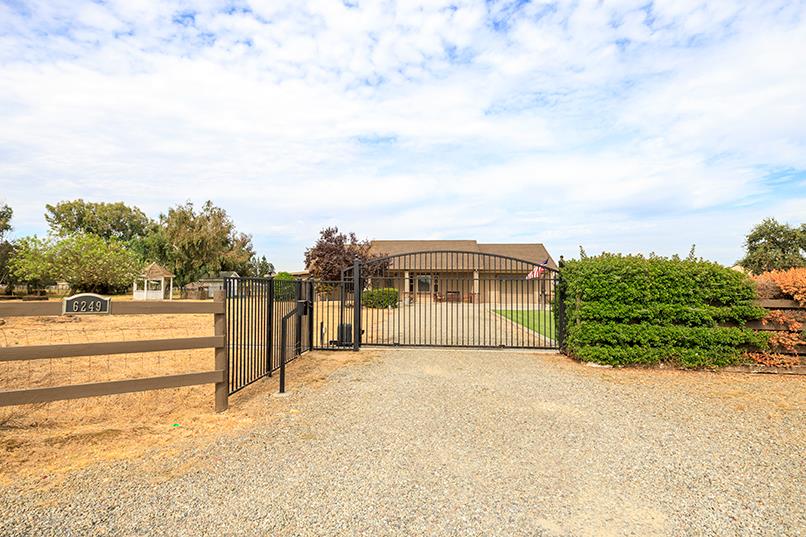 6249 Eleanor Road — photo