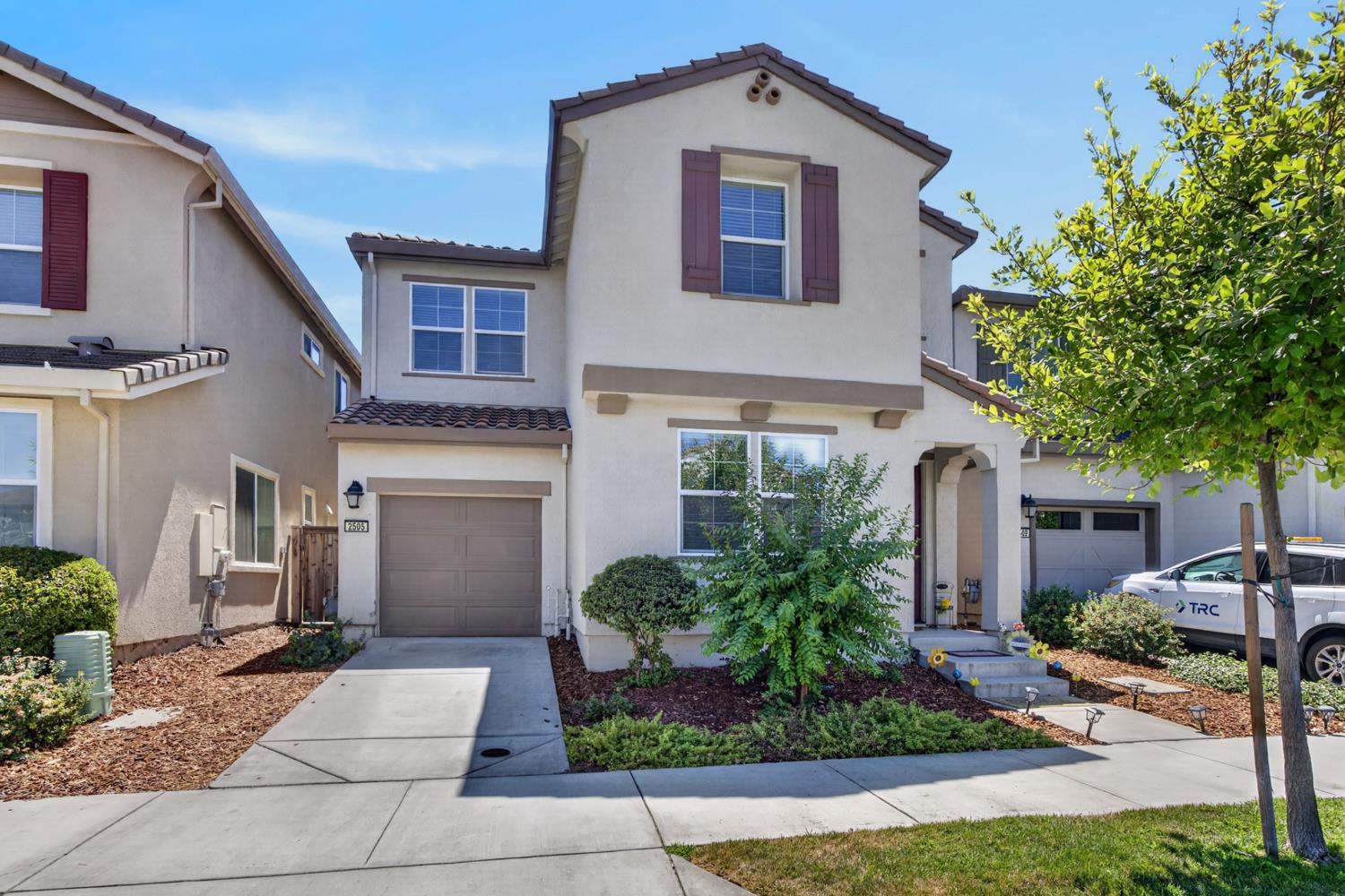 2505 Buzz Aldrin Way — photo
