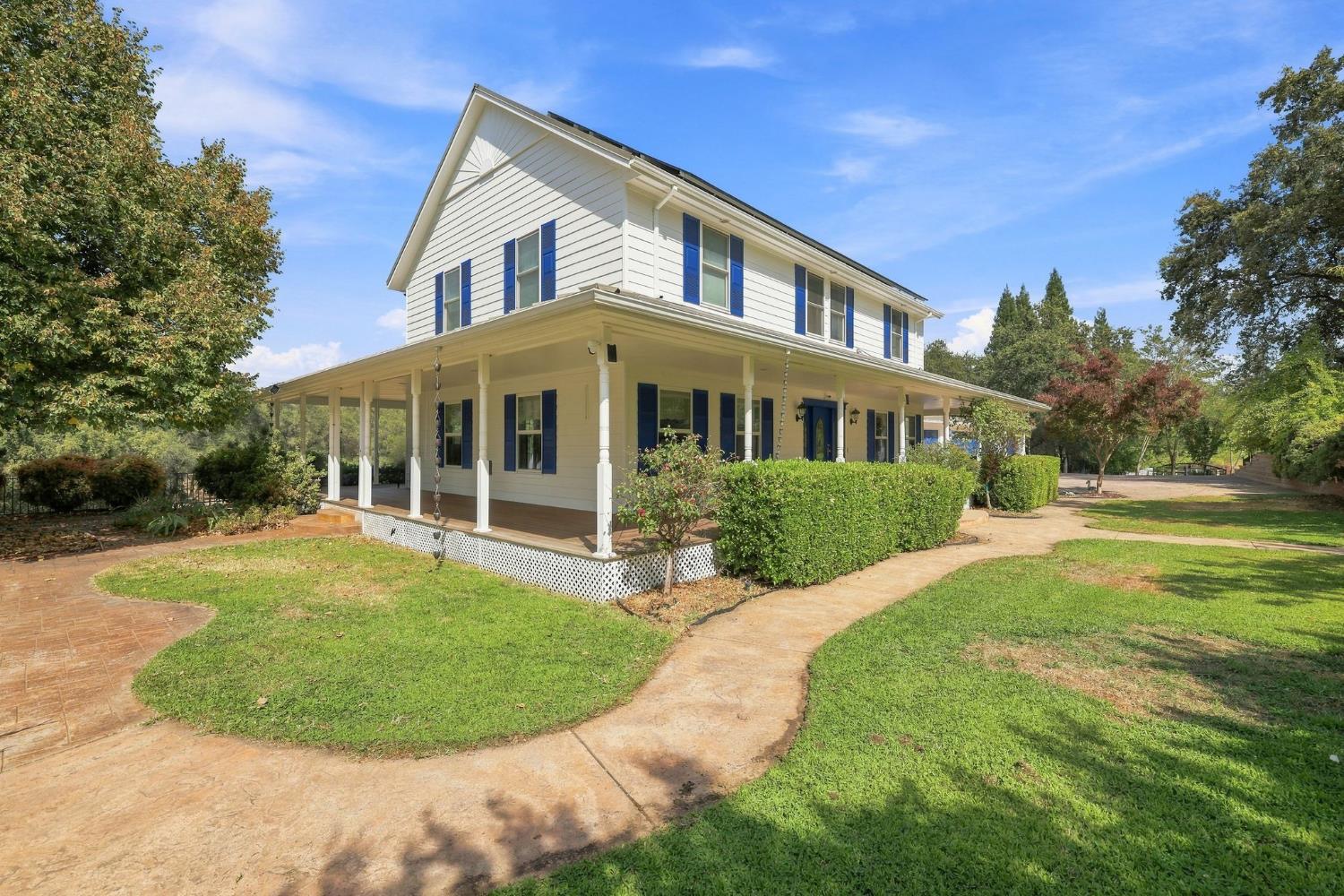 180 Rainbow Valley Lane — photo