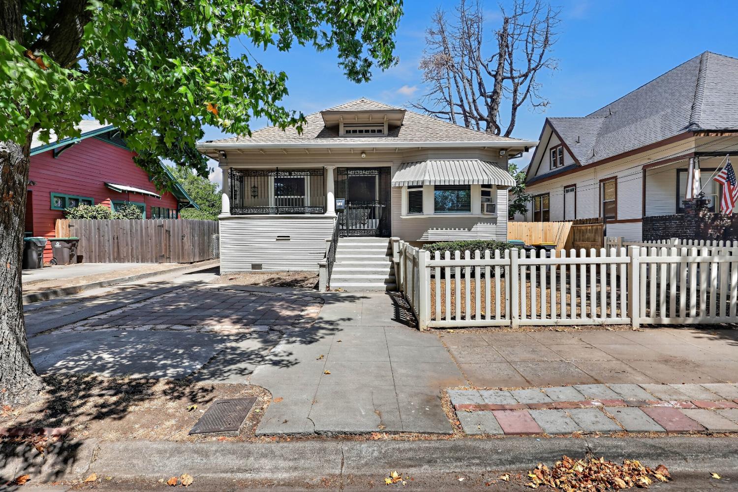 721 W Flora Street — photo