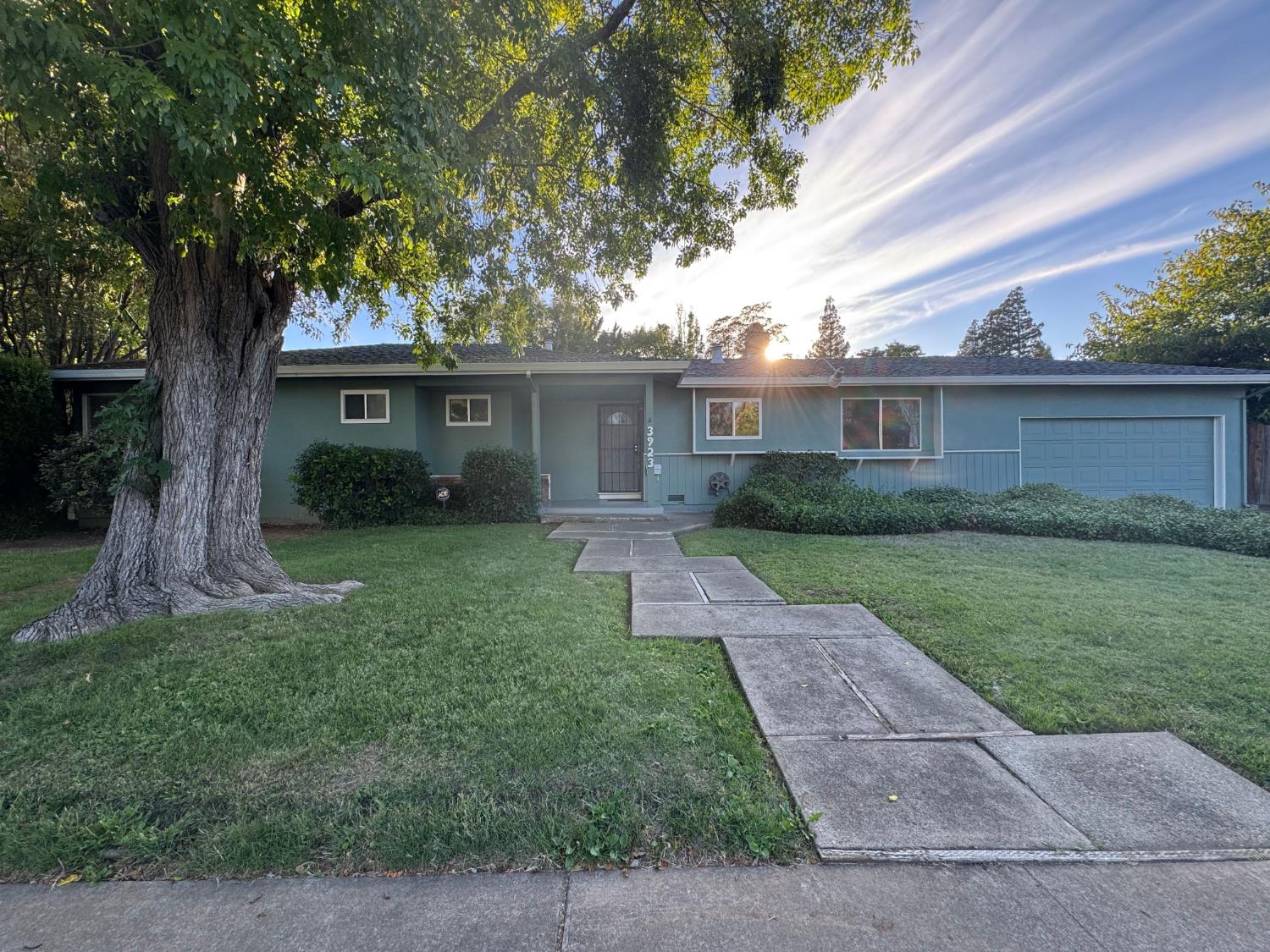 3923 Aberdeen Way — photo