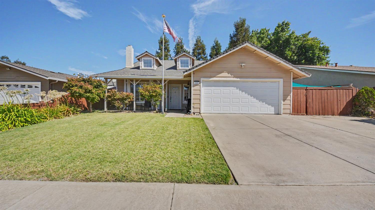 64 Obsidian Drive — photo