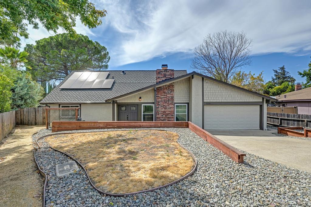8351 Carrick Court — photo
