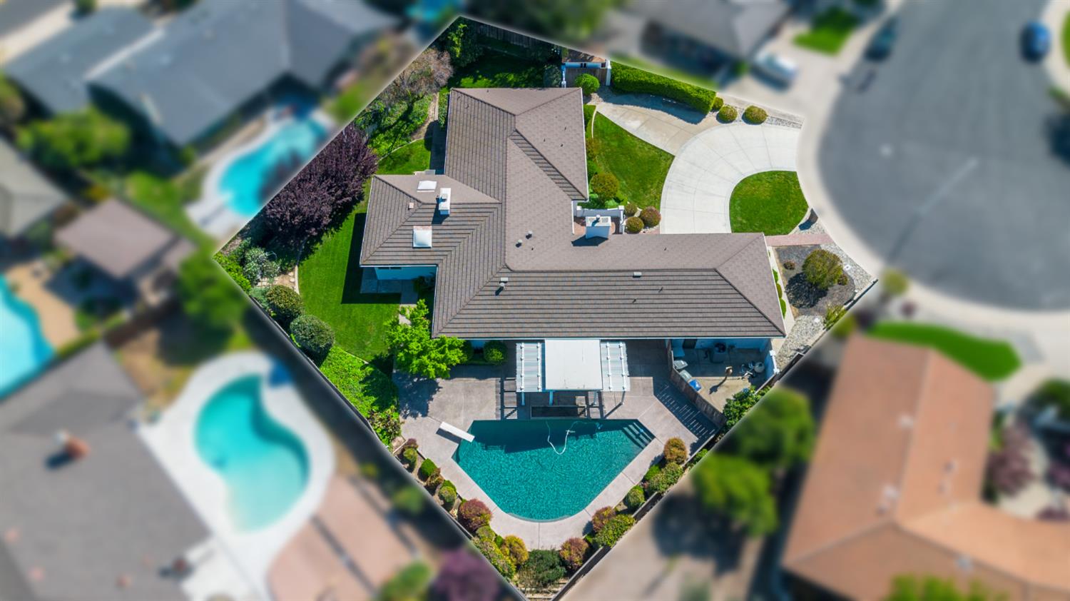 908 Newcastle Court — photo