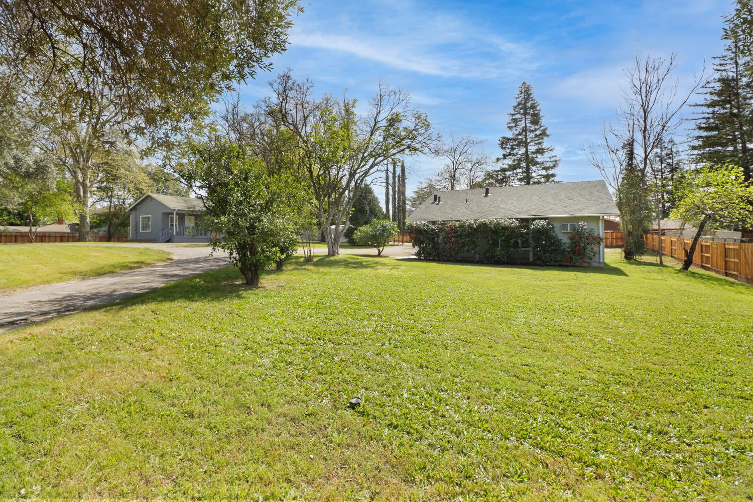 8632 Sunset Avenue — photo