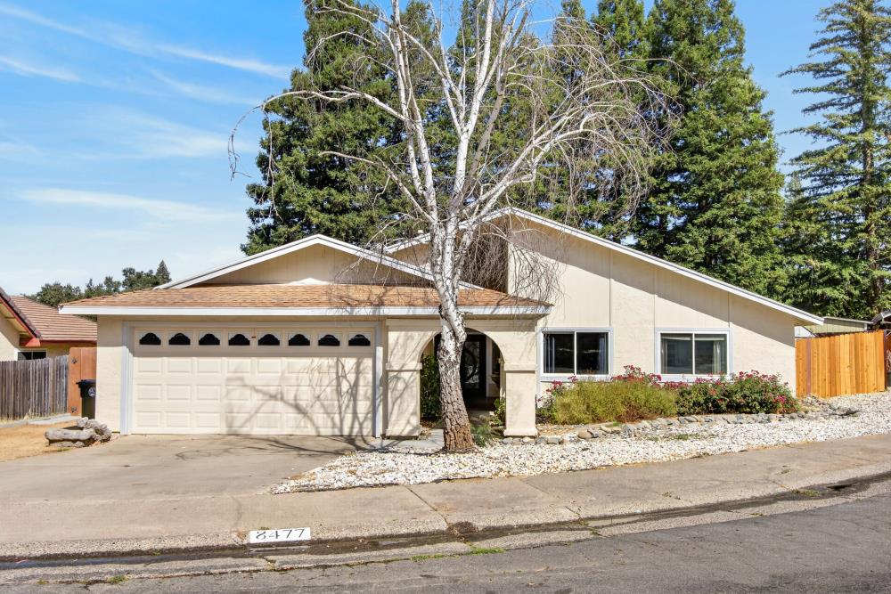 8477 Jonquil Way — photo
