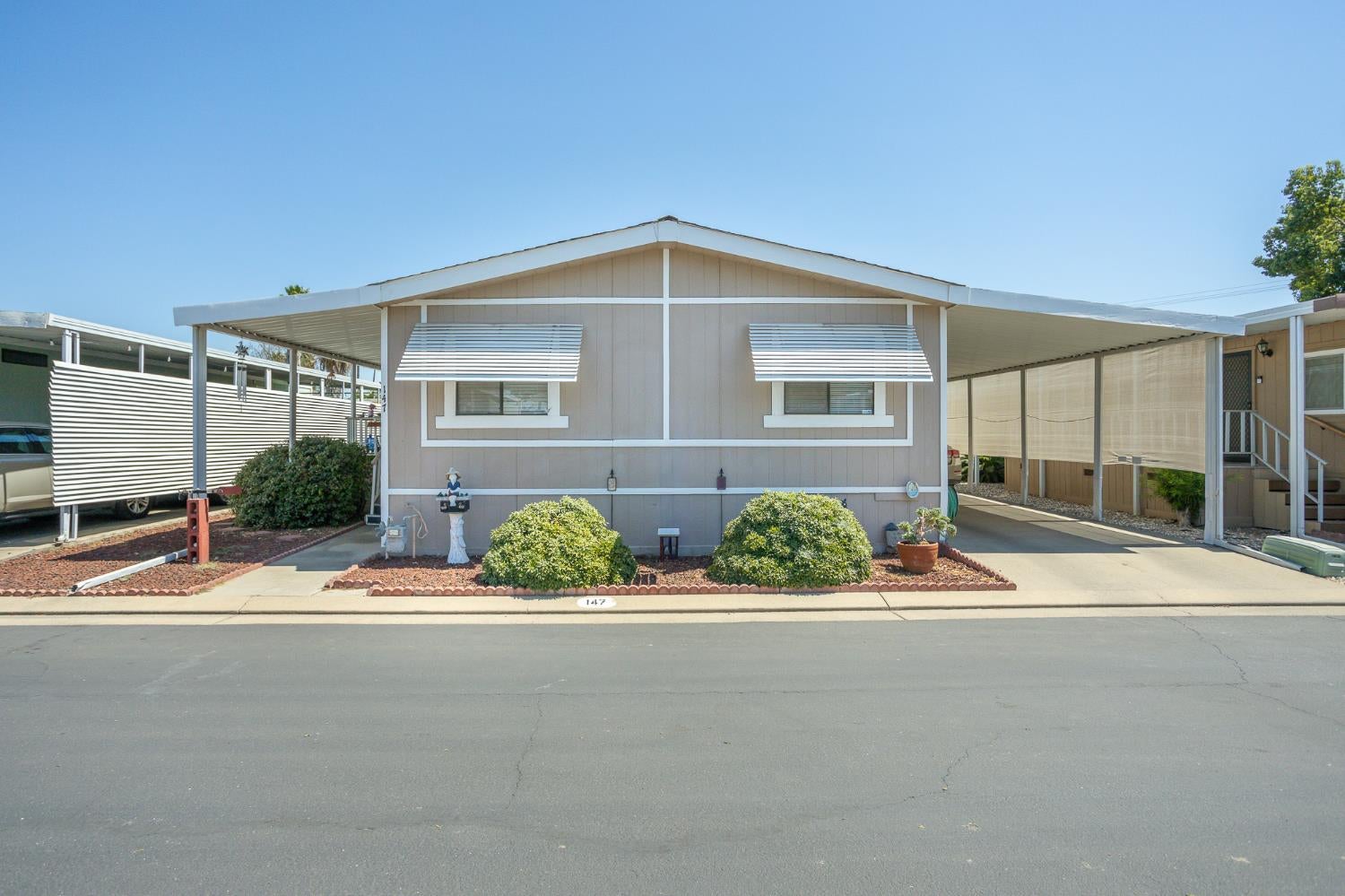 1200 S Carpenter 147 — photo