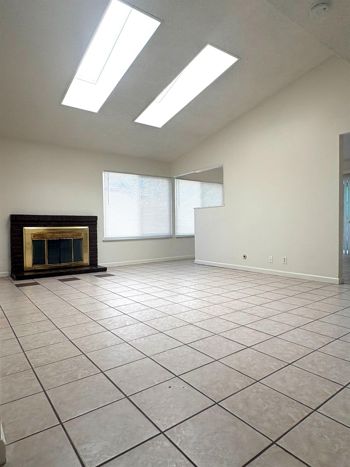 455 columba, Merced, CA 95340 — photo 3