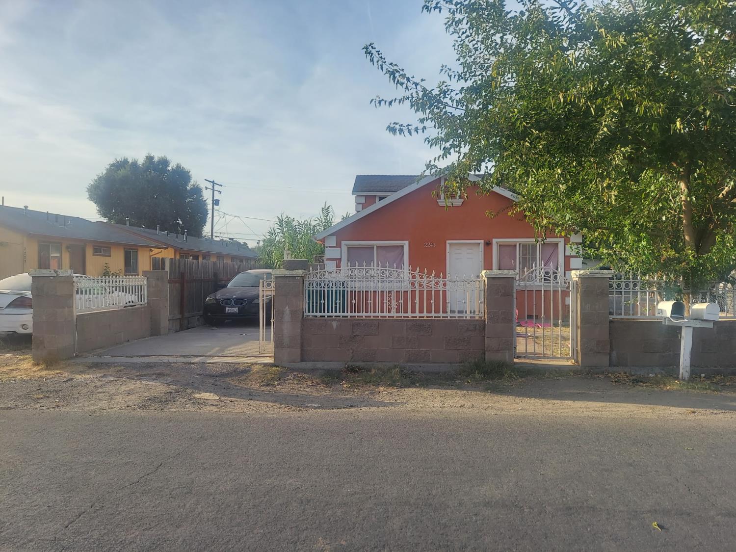 2241 E Vine Street — photo