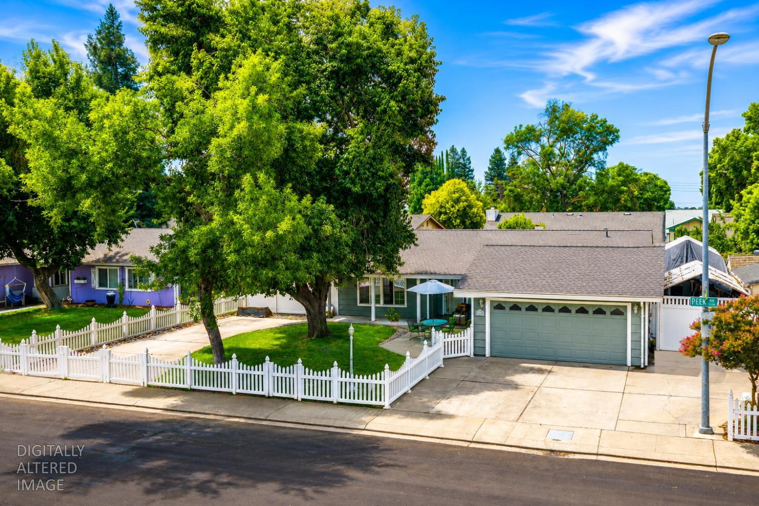 1109 Peek Avenue — photo