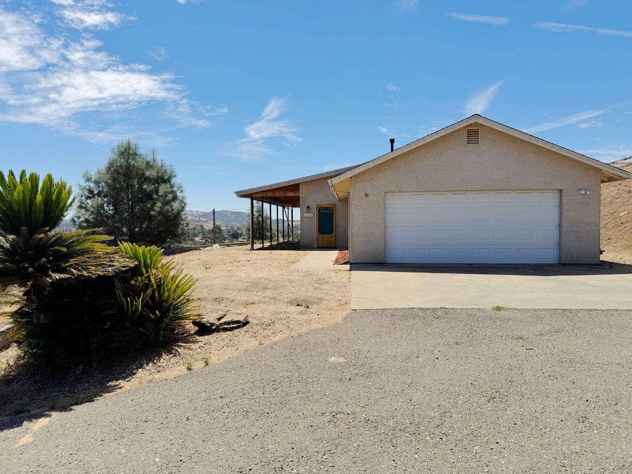 2244 Britton Court — photo