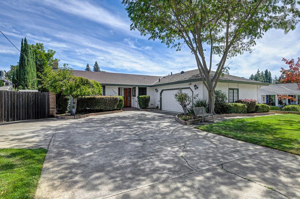 10039 Elk Grove Florin Road — photo