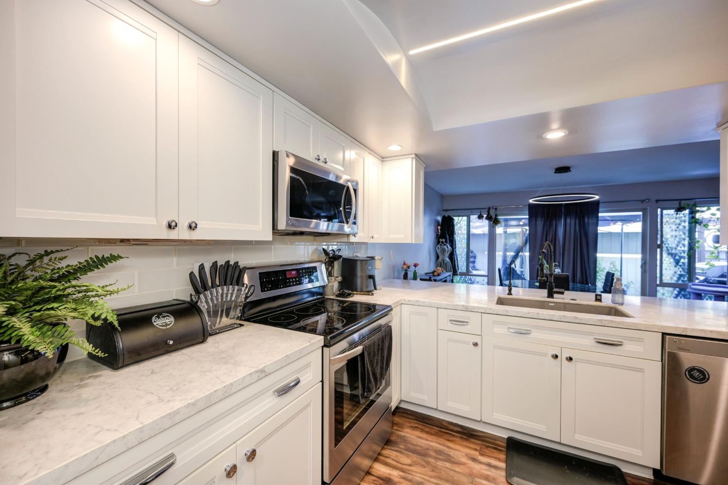7909 Rocky Point Court — photo
