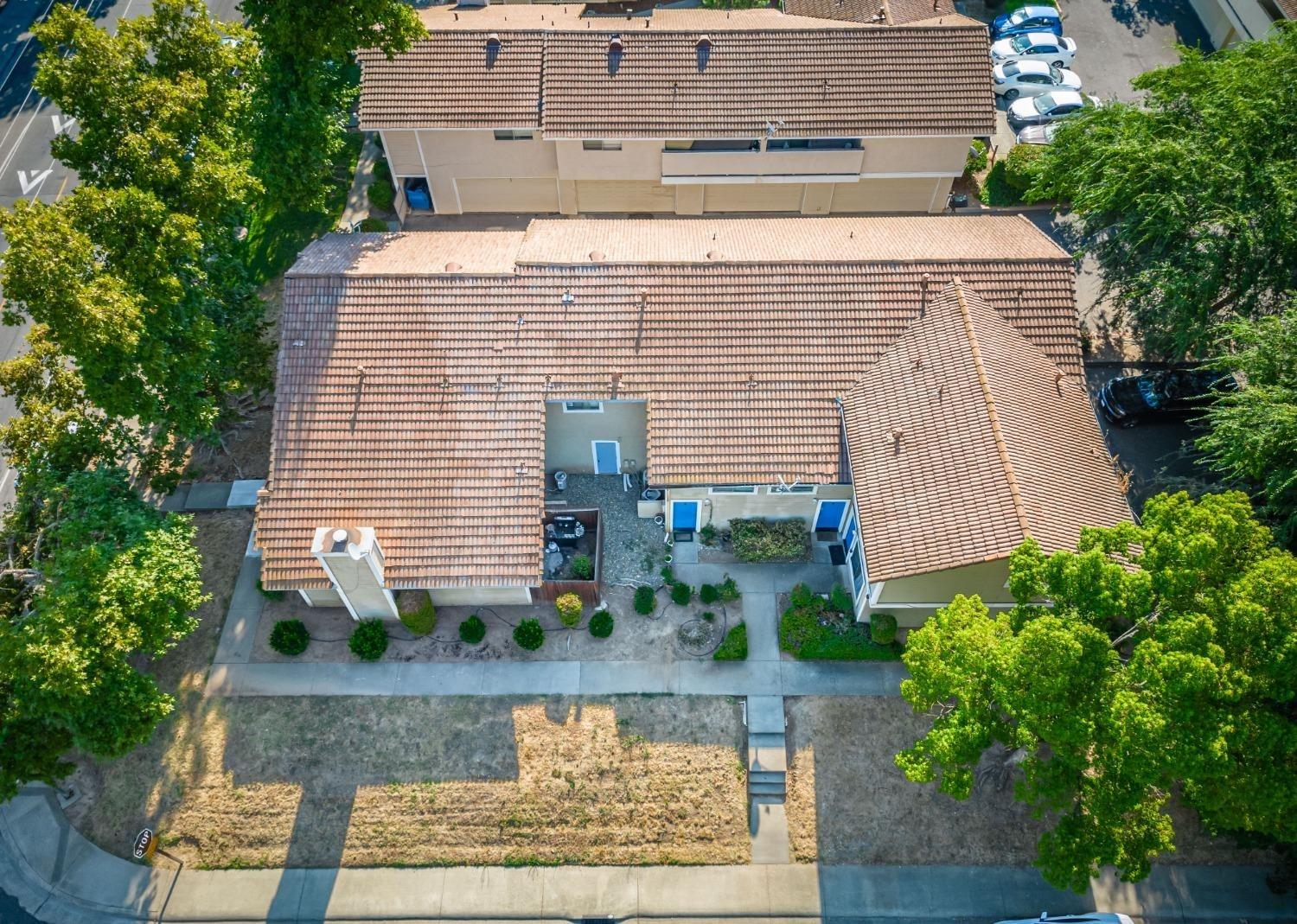 5720 Engle Road, Carmichael, CA 95608