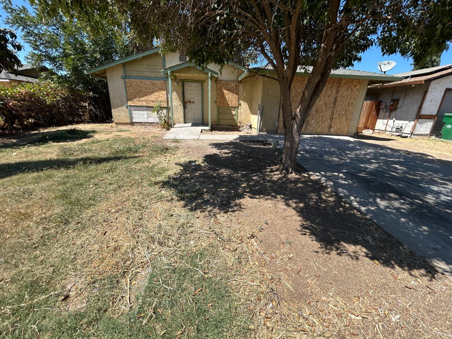 2429 Lance Street — photo