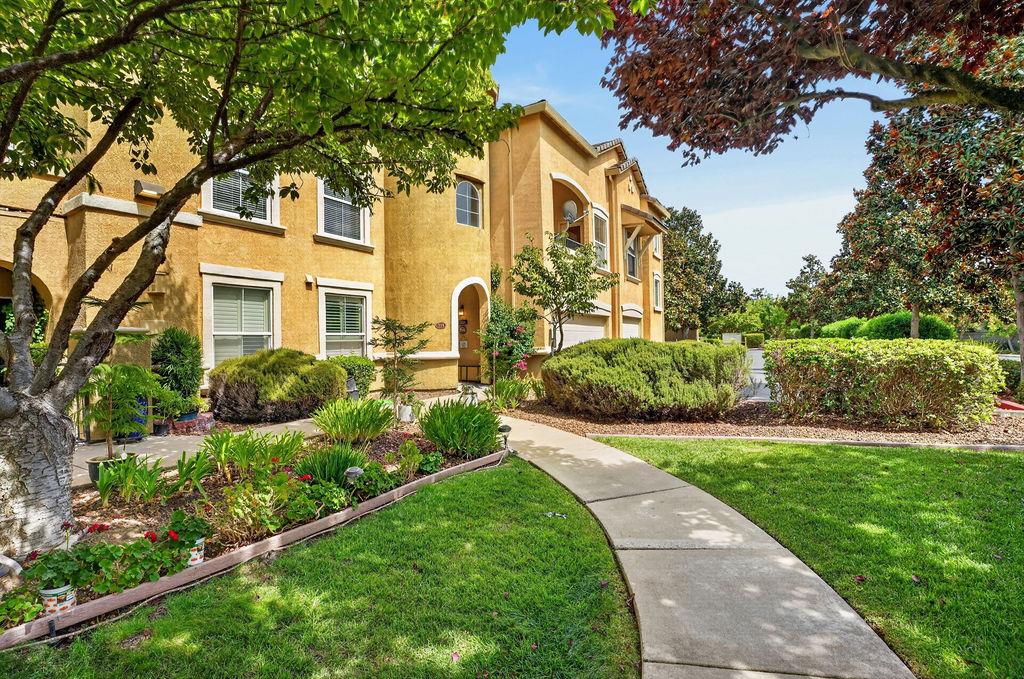 5350 Dunlay Drive 3114 — photo