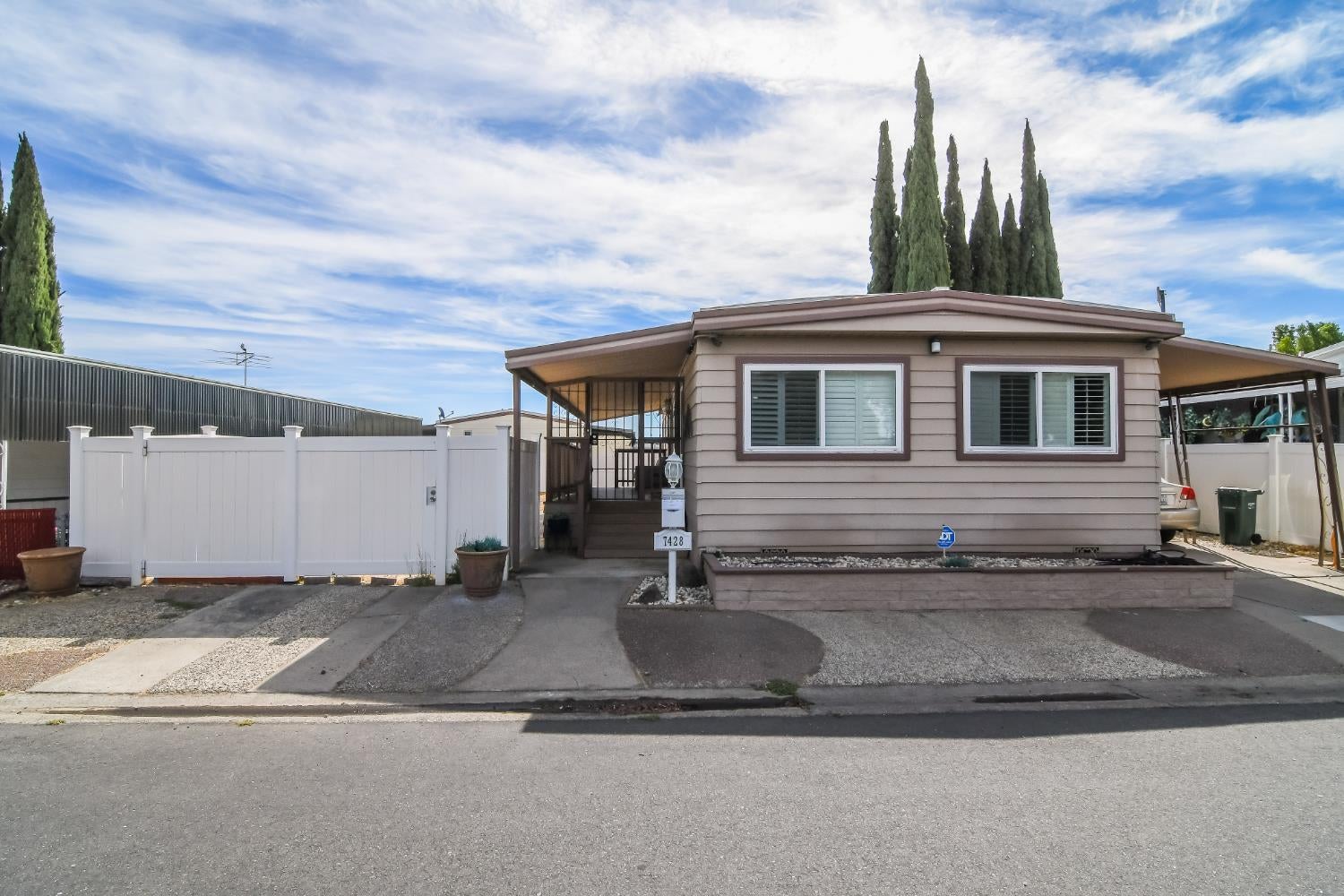 7428 Bouvais Circle — photo