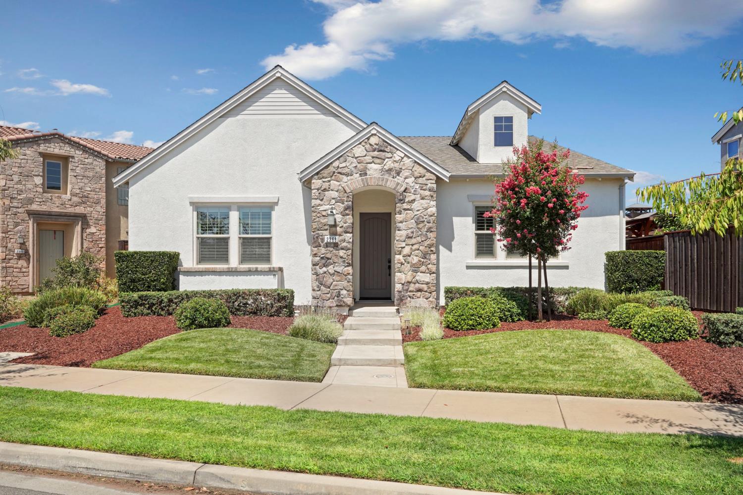 2368 Breton Drive — photo