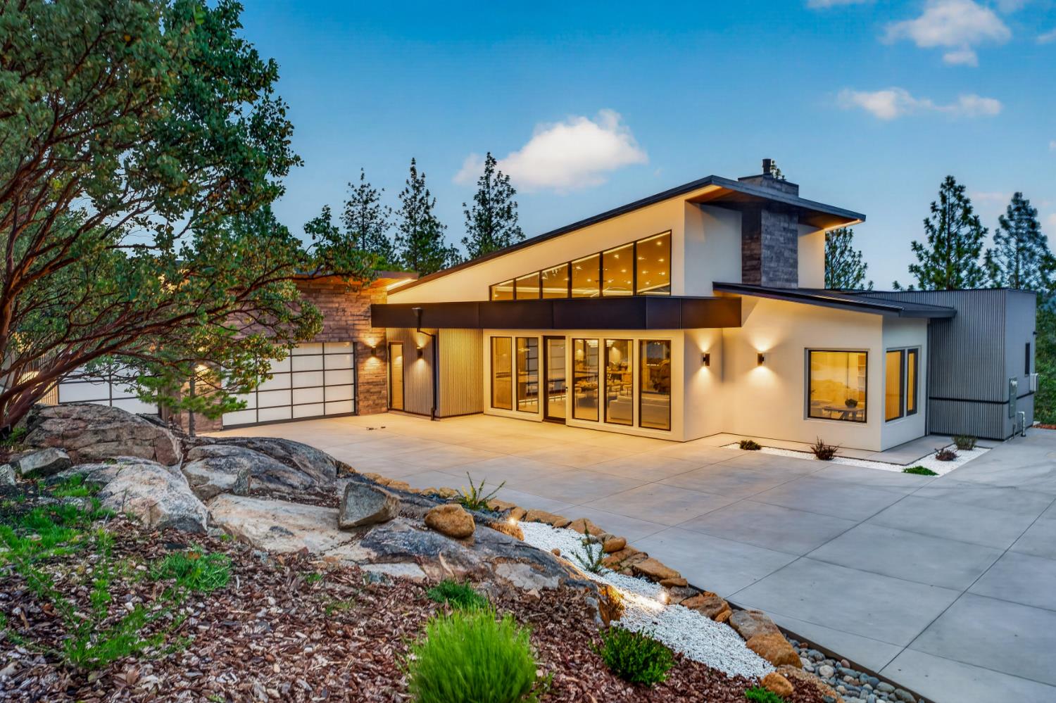 15040 Grand Knoll Drive — photo