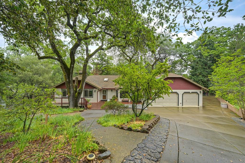 2837 Maryetta Court — photo