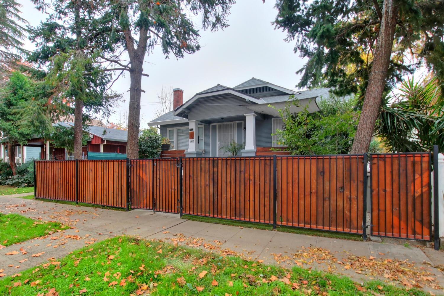 1412 V Street — photo