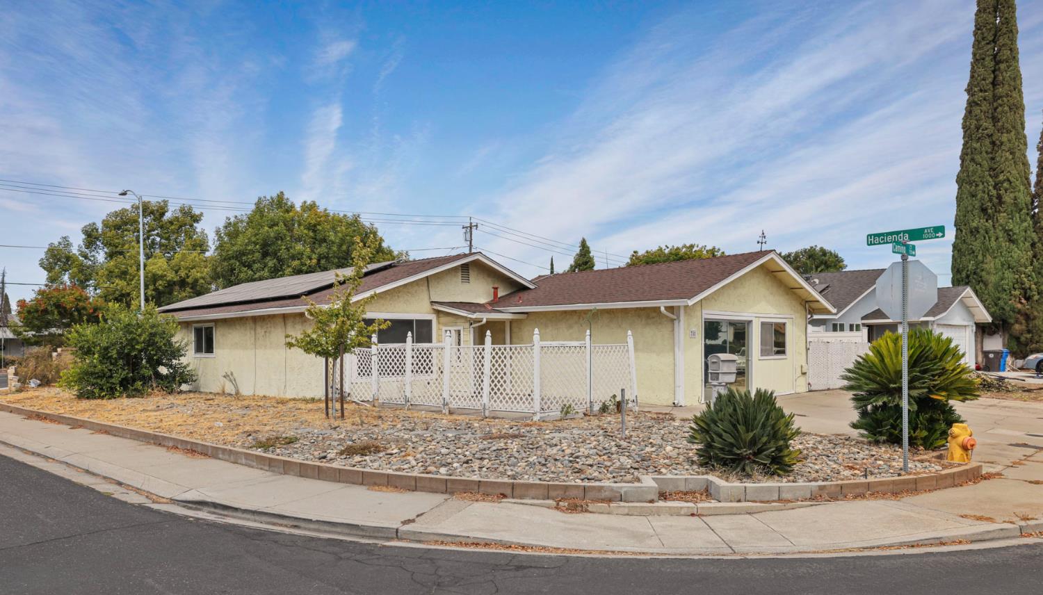 781 Camino Court — photo