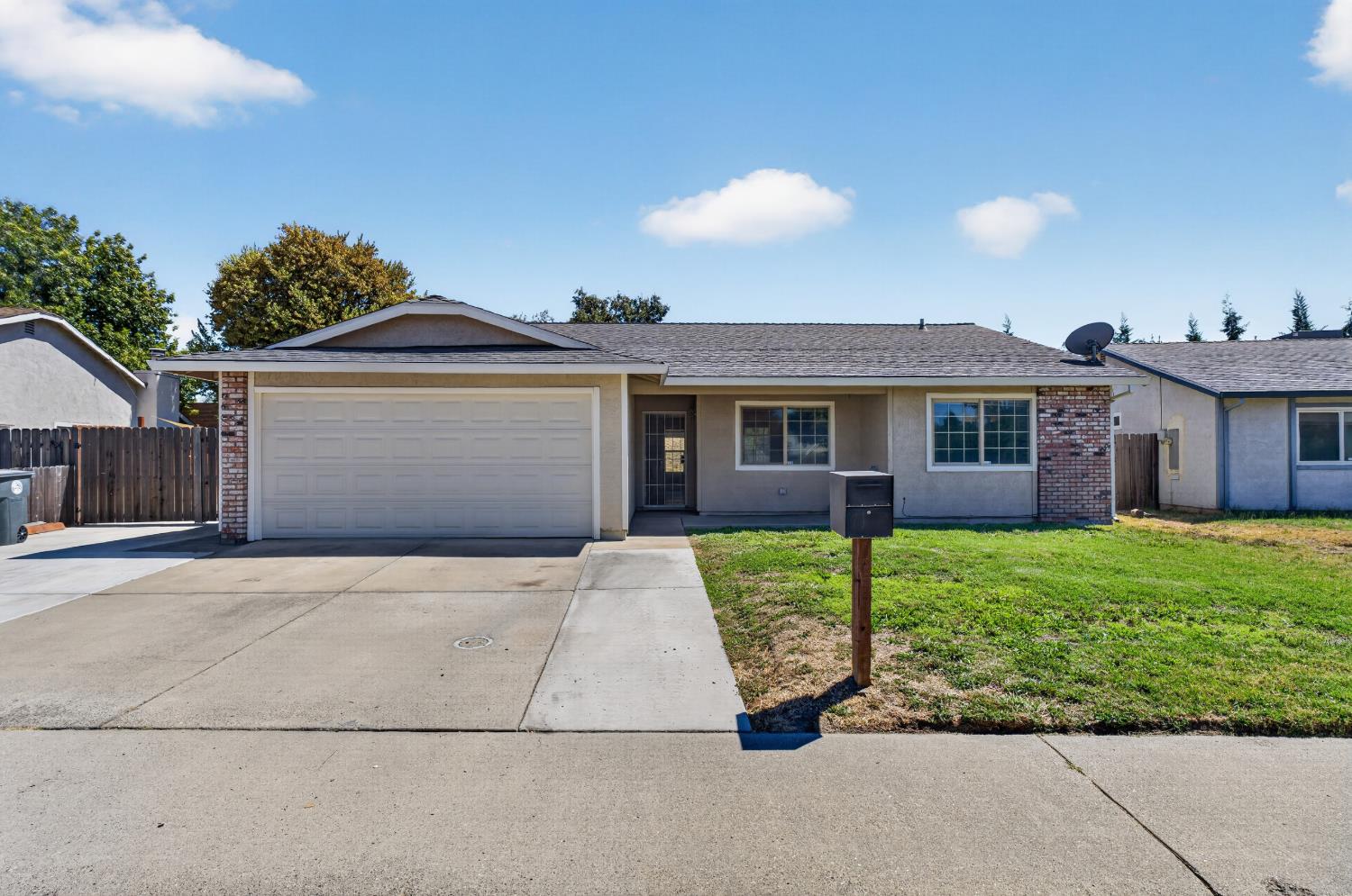 7136 Parkvale Way — photo