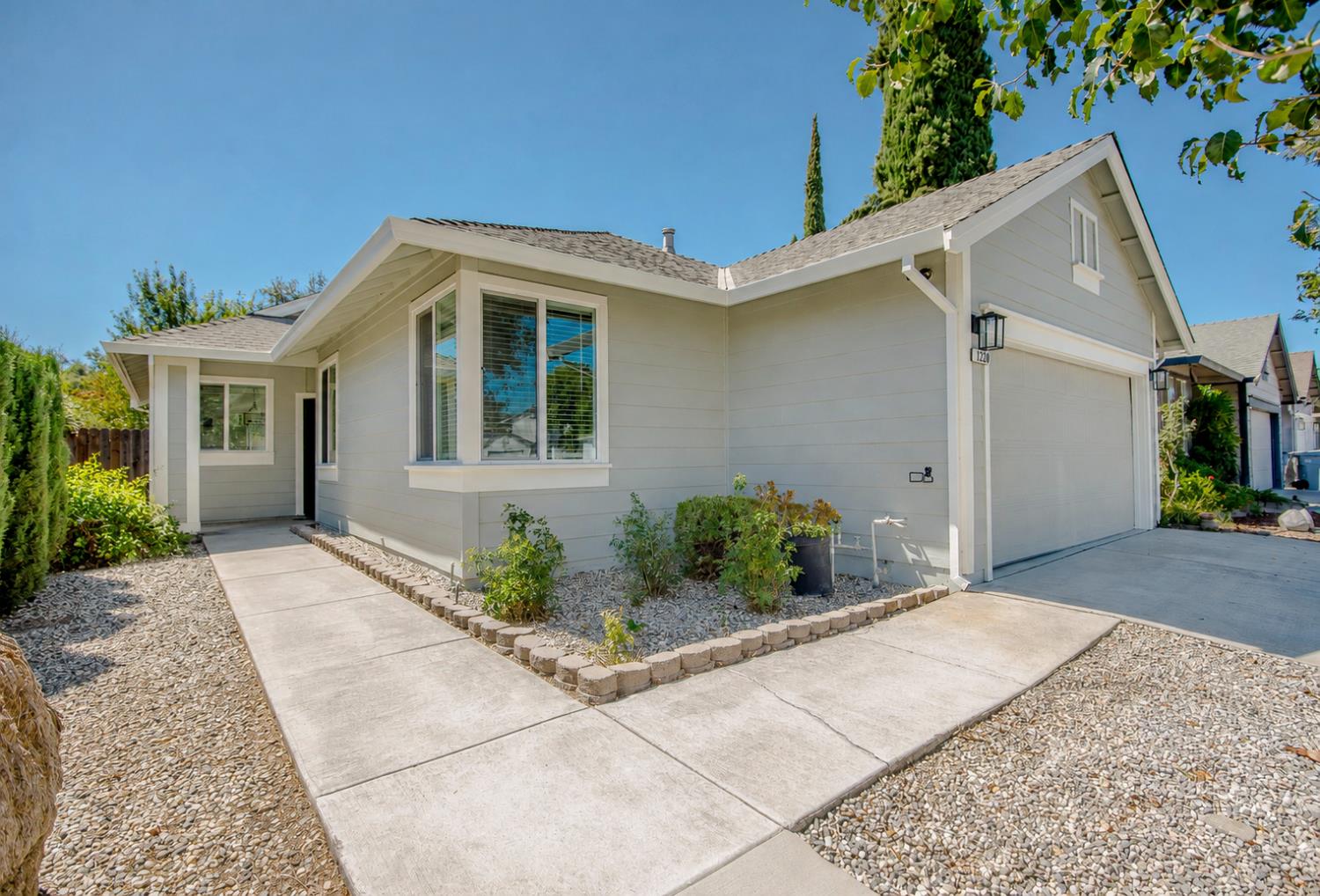 1220 Sun Valley Drive — photo