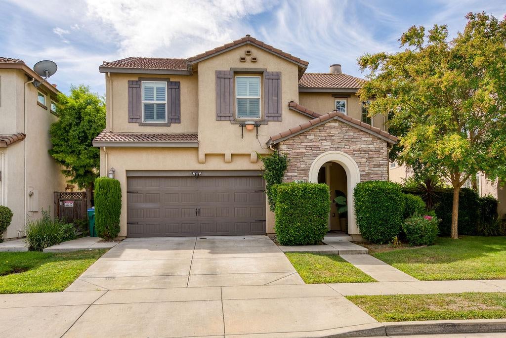 5932 Pebblestone Way — photo