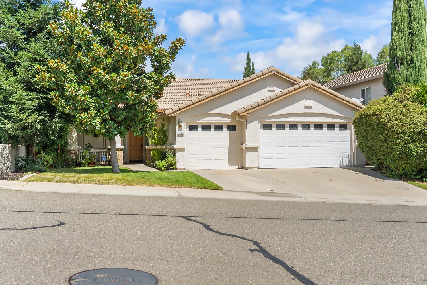 7951 Bothwell Drive — photo