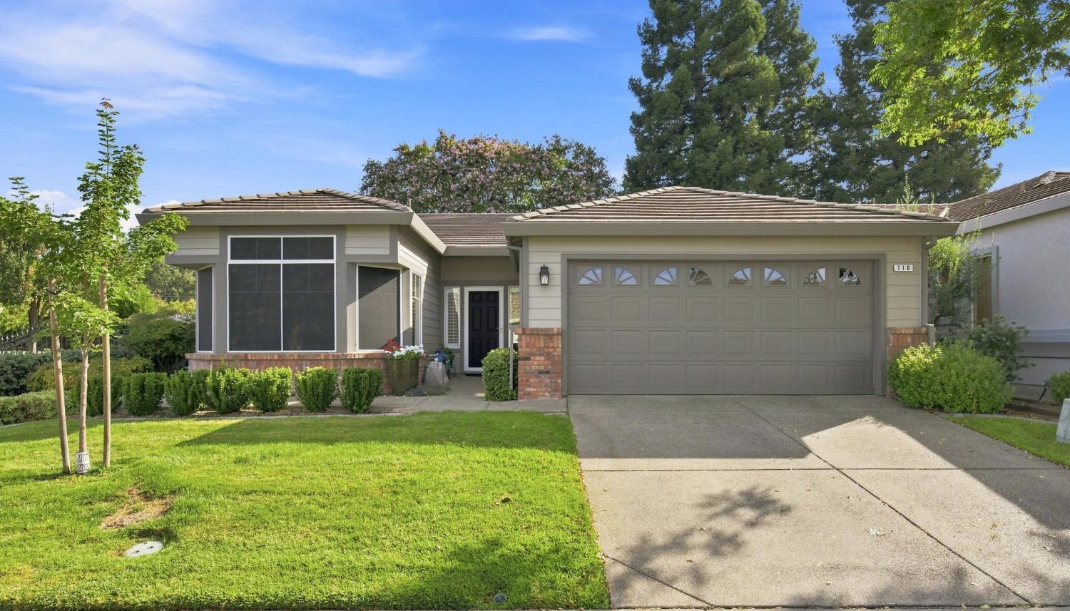 710 Diamond Glen Circle — photo