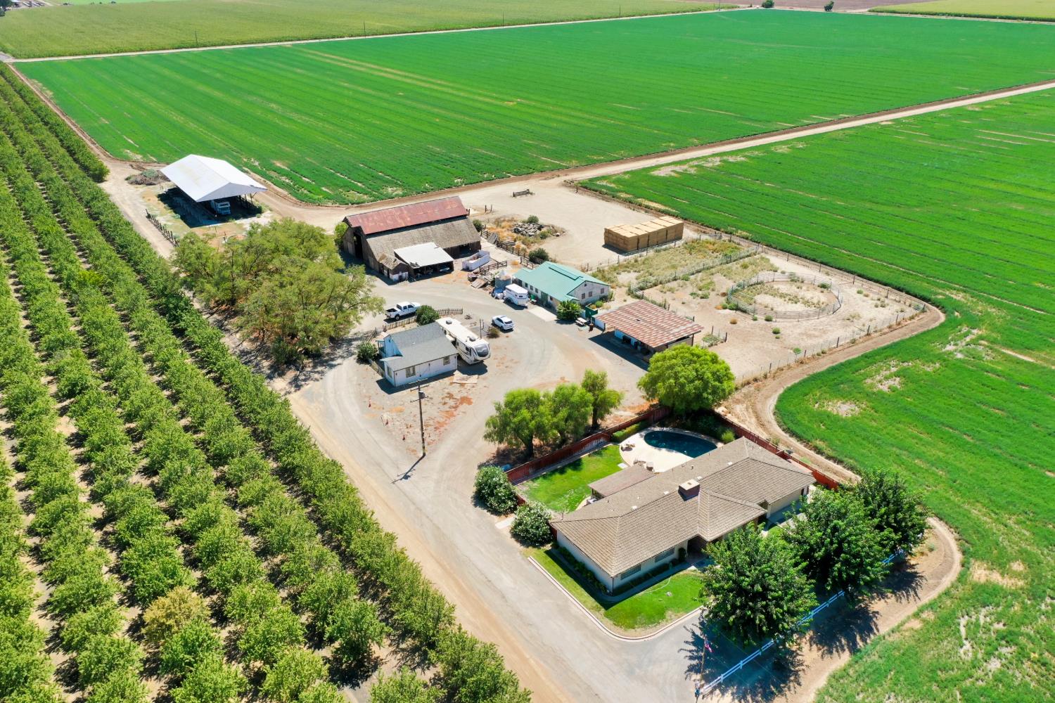 10626 State Highway 33, Gustine, CA 95322 — photo 2