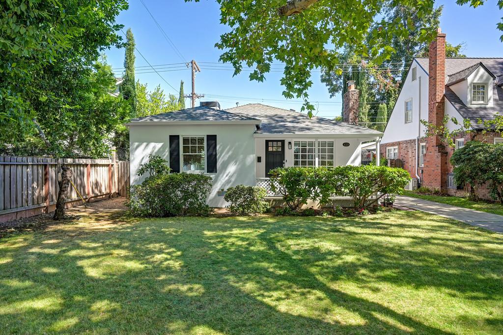 4329 I Street — photo
