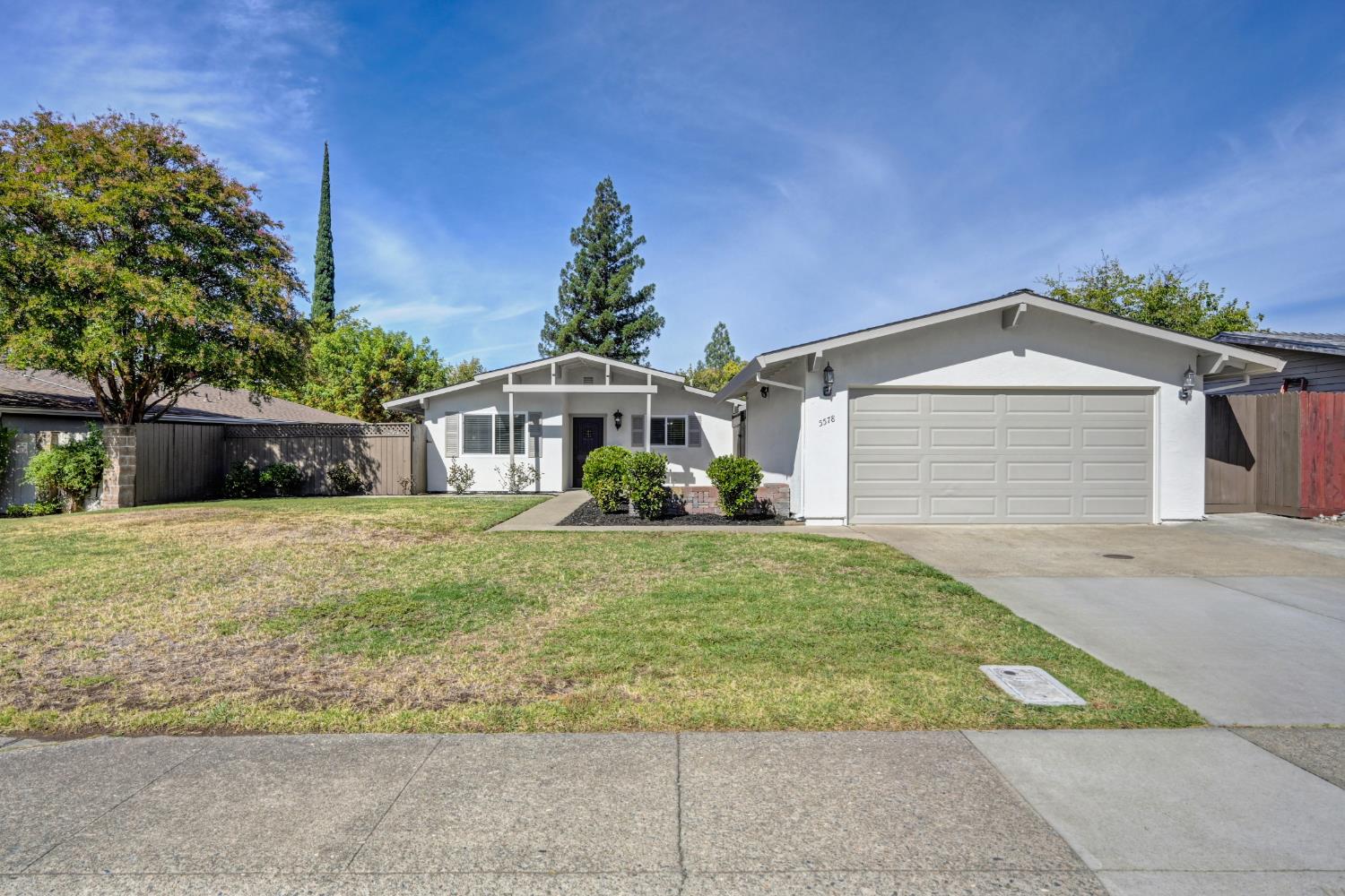 5578 Coronado Way — photo