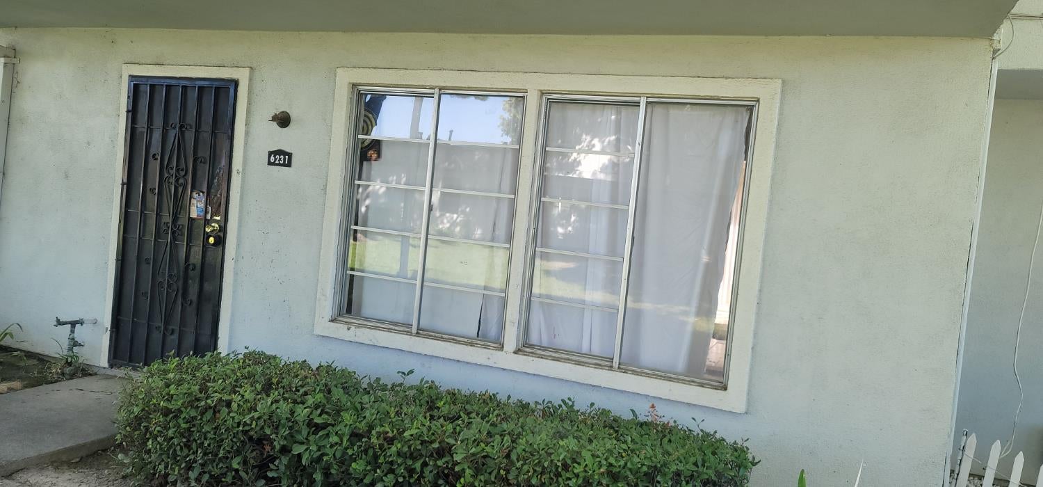 6231 Seyferth Way — photo